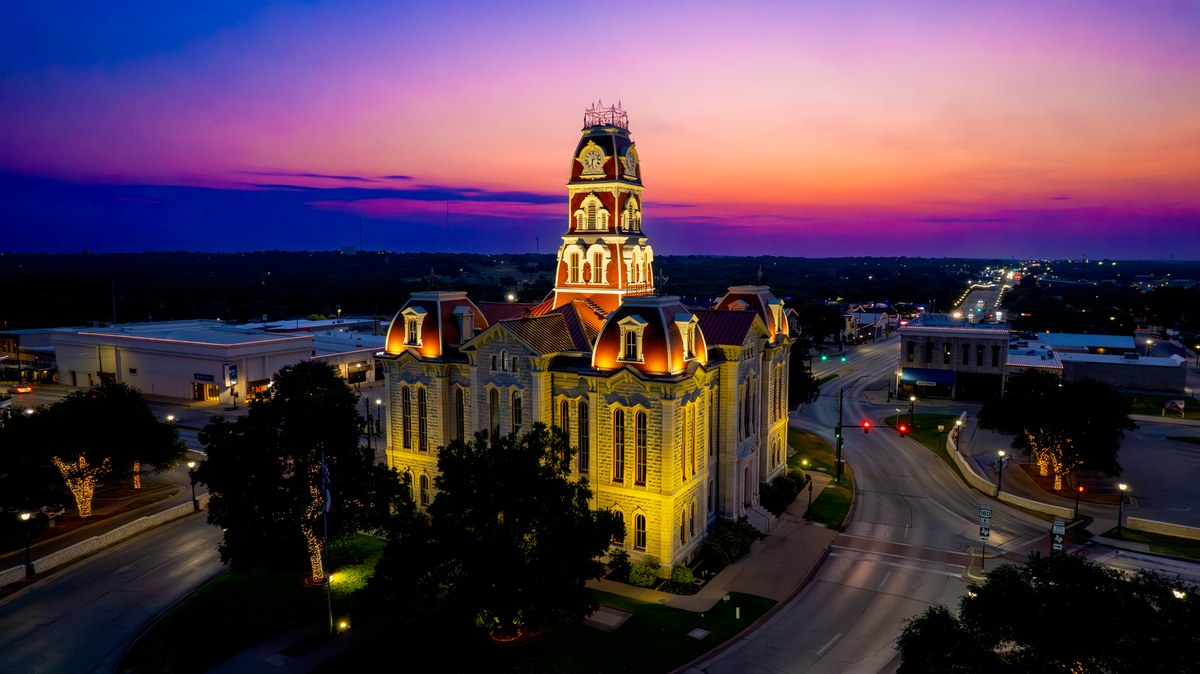 Parker County Courthouse in downtown Weatherford, Texas at dusk